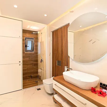 Villa Mistral Heated Pool *