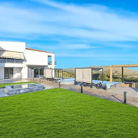 Mistral Heated Pool Villa *